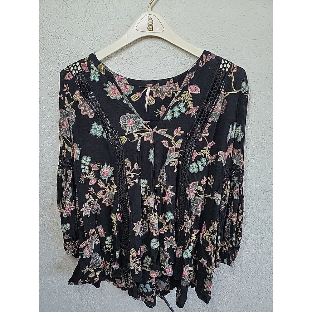 Free People Floral Embroidered Blouse Womens Large Black Crochet Boho Top Rayon